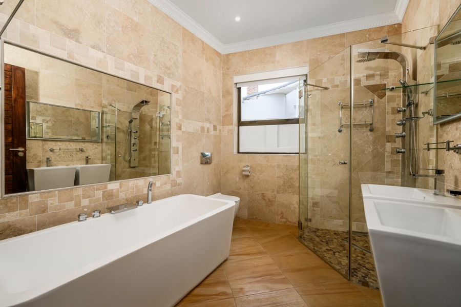 5 Bedroom Property for Sale in Mill Park Eastern Cape